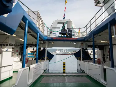 Ge&ouml;ffnete Heckpforte