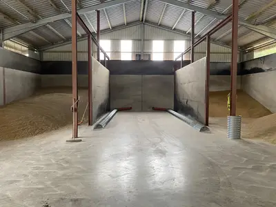 Getreidelager mit Bel&uuml;ftungskan&auml;len