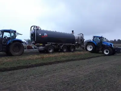 G&uuml;llewagen und Zubringer