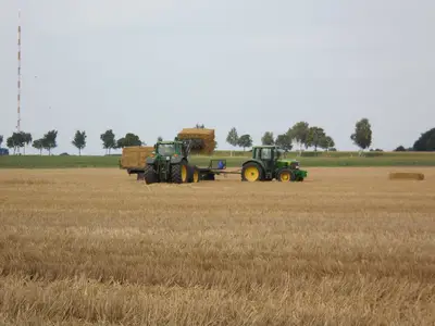 Stroh fahren