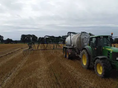 G&uuml;lleausbringung