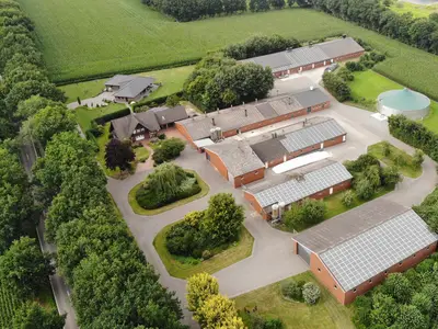 Luftaufnahme des Hofes