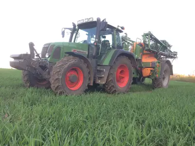 Fendt mit Spritze