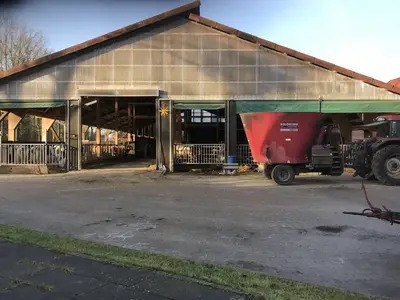 Das Stallgeb&auml;ude