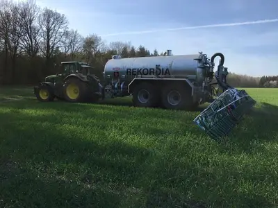 D&uuml;ngung mit Schleppschuhgest&auml;nge