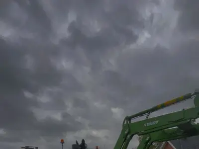 Fendt 516 ONE mit Scheibenegge