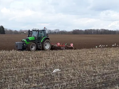G&uuml;lleeinarbeitung im Fr&uuml;hjahr