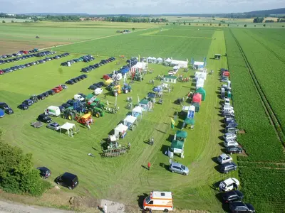 Feldtag_Besichtigung der Versuche