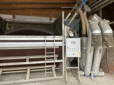 station&auml;re Futtermischanlage