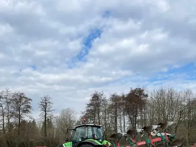 4 Schar Volldrehpflug mit Packer