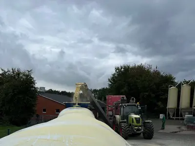 Pressen von CCM in Schl&auml;uche