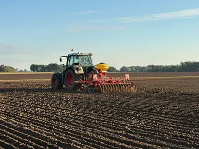 720 mit Horsch-Grubber