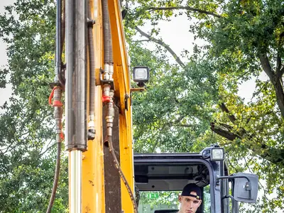 Bagger und Radlader fahren lernst du bei uns