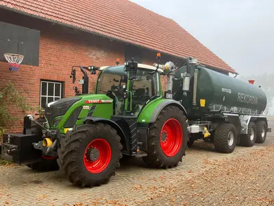 Fendt mit G&uuml;llezubringer