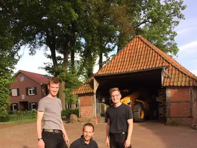 Basketball auf dem Hof