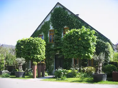 Unser Firmensitz im Sommer