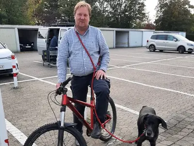 Florian Hackelsperger mit Hund