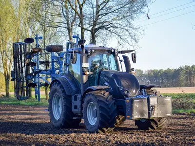 Bodenbearbeitung mit Grubber